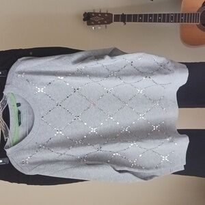 Woman's sweat shirt👌